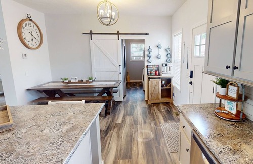 Lakeview Cabaña | Beautiful Indian Lake home on Tecumseh Island canal!