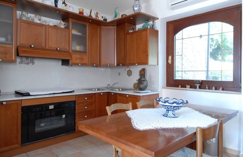 Casalini Villa | Hermosa villa íntima con piscina privada 3 habitaciones para dormir 7