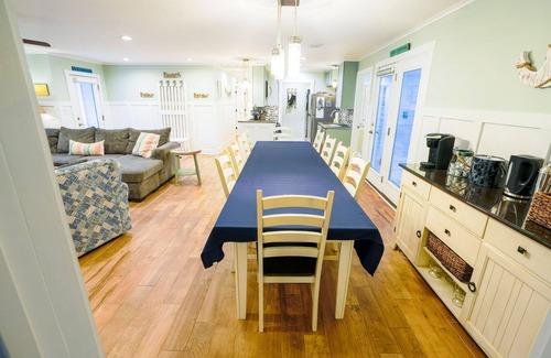 Isle of Palms Casa | Hermosa casa de Isle of Palms con piscina climatizada / jacuzzi. A pie de playa! 5bd / 3ba