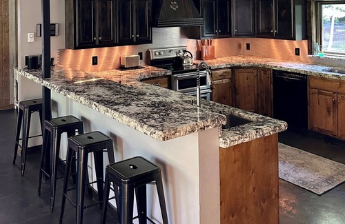 South Park Casa | Beautiful Jackson Hole Home, Hot Tub and Gym! Fire Pit! 10 min from Town!