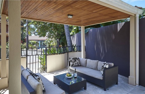 Barrio Los Villalobos Casa | Hermosa casa de playa en Jaco con ubicación perfecta