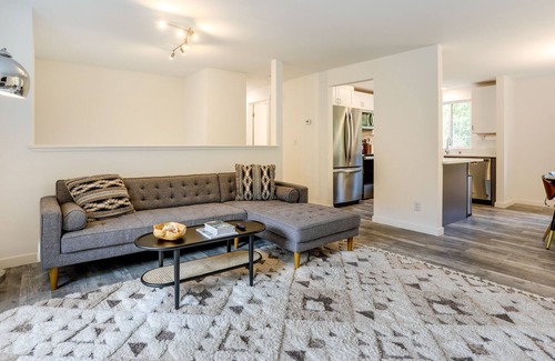 Kenmore Casa | Beautiful Kenmore Retreat Near Marina & Beach!