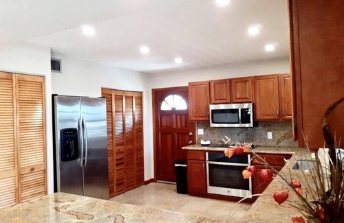Twin Lakes Casa | Beautiful key largo home next to bay and ocean access