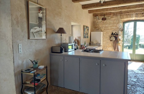 Cazillac Casa | Beautiful Lotoise house, located in a typical village. Large garden and swimming pool.