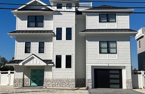 High Bar Harbor Casa | BEAUTIFUL LAGOON FRONT 5 BEDROOM HOME
