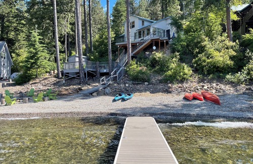 Coeur d'Alene Casa | Hermosa costa del lago Coeur d 'Alene en Driftwood Bay