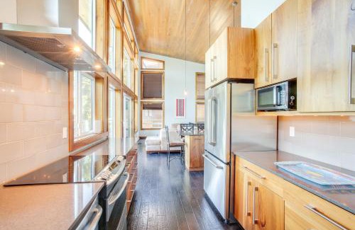 Carey Bay Casa | Beautiful Lake Coeur dAlene Retreat Deck and View!