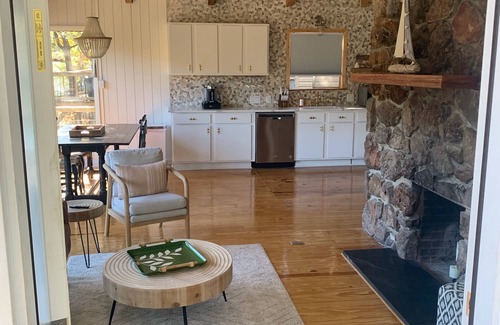 Mid America Casa | Beautiful Lake Escape