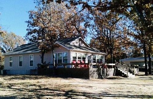 Gober Casa | Beautiful Lake Front Setting on Lake Bonham/10 min from Lake Bois D’Arc