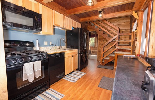 Wild Rose Casa | Beautiful Lake Home with large private frontage on crystal clear spring-fed lake