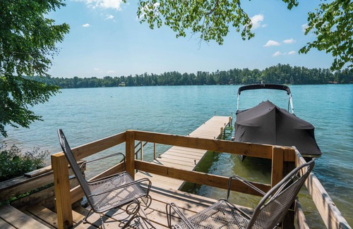 Wild Rose Casa | Beautiful Lake Home with large private frontage on crystal clear spring-fed lake
