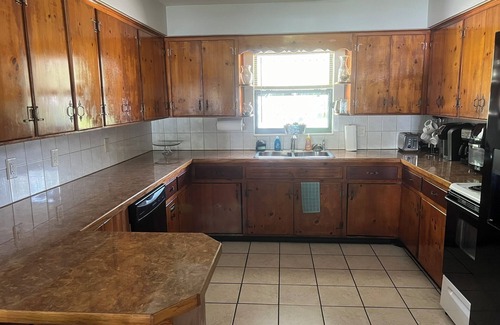 Lake Wales Casa | Beautiful lake house with large deck