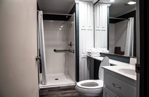 Albany Apartamento | Beautiful Lake View Suite on Lake Cumberland! #102