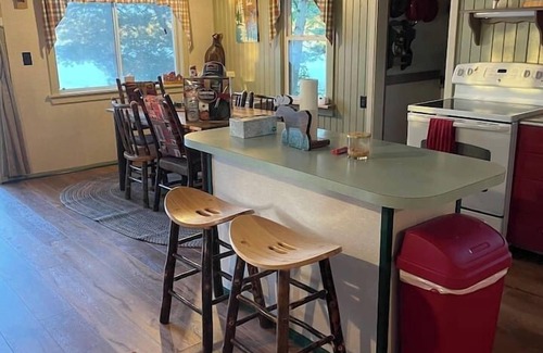Millinocket Cabaña | Beautiful lakefront cottage, Ambajejus Lake