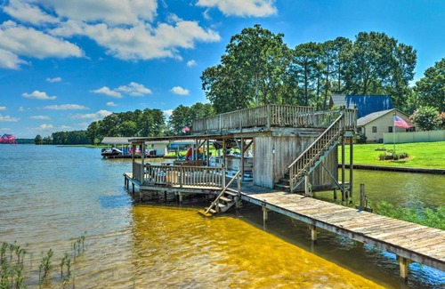 Myrick Estates Casa | Beautiful Lakefront Retreat with Dock and Grill!