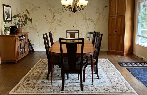 Brookfield Casa | Beautiful Lakefront Home in Brookfield