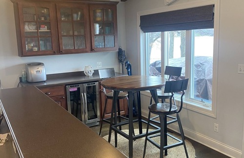 Elkhorn Casa | Beautiful lakefront view on Lauderdale Lakes only steps away from golf course.