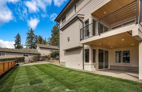 Federal Way Apartamento | Beautiful lakeside fully furnished rental