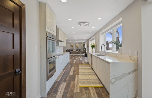 Benton Charter Township Villa | Beautiful Lakeview Property with the private beach