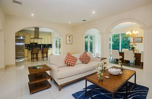 Cozumel Villa | Beautiful Landmark Resort Private 2-bed, 3-bath Villa with pool, hot tub, & gym.