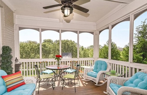 The Village of West Clay Casa | Beautiful large 5 bedroom house with basement