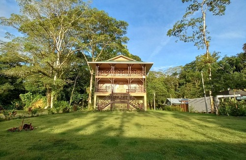 Bocas del Toro Casa | Beautiful large home in Paunch, Bocas del Toro