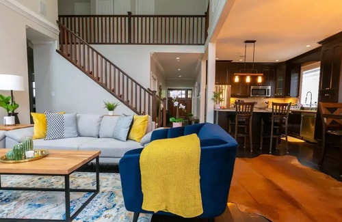 Langford Casa | Beautiful Large Home With 5 bedrooms In Langford