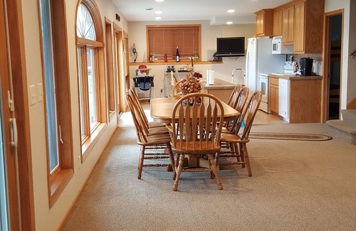 Amery Casa | Hermosa Casa Grande Lago Para La Familia Y Los Amigos, WI permiso # 76798