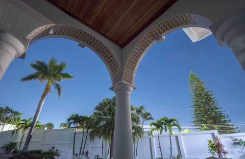 Ciudad Cariari Casa | Beautiful large palace with huge private pool less than 10min from the airport