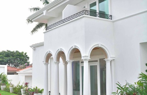 Ciudad Cariari Casa | Beautiful large palace with huge private pool less than 10min from the airport
