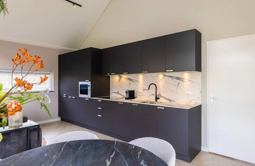 Oirschot Casa | Beautiful lodge with a nice terrace