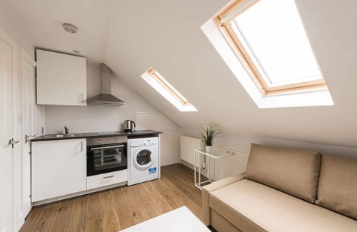 Fryent Apartamento | Beautiful Loft Studio