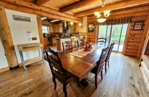 Crested Butte South Casa | Hermosa casa de troncos en casa en el río este! Jacuzzi privado y acceso a la pesca con excelentes vistas!