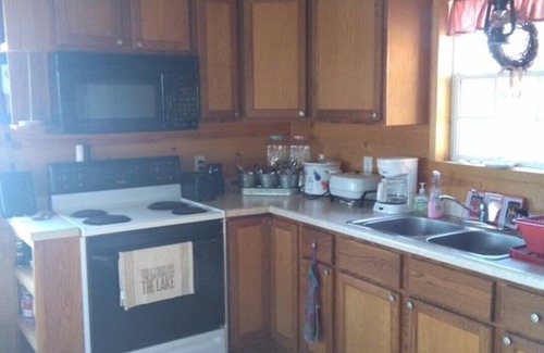 Goreville Casa | Beautiful Log Cabin In Lake of Egypt with a Dock