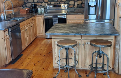 Delaware Cabina | Beautiful log home on the Olentangy River