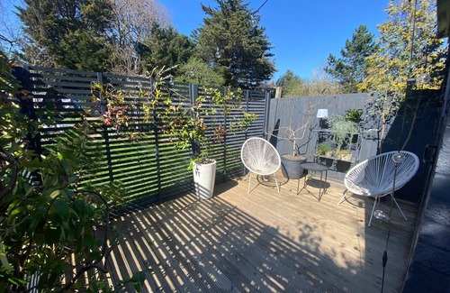 Thurlow Park Apartamento | Beautiful London garden room with private patio
