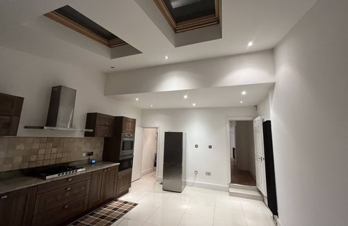 North Finchley Casa | Beautiful London home with easy access to London attractions