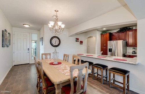 Sunland Village East Condominio | Hermoso y lujoso alquiler de vacaciones en Mesa Arizona con vistas al campo de golf