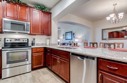 Sunland Village East Condominio | Hermoso y lujoso alquiler de vacaciones en Mesa Arizona con vistas al campo de golf