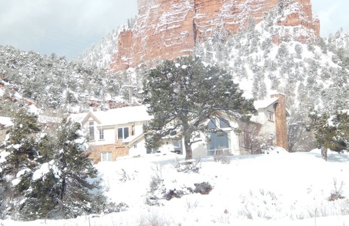 Basalt Casa | Beautiful LUXURY BASALT Home near Frying Pan River & Aspen