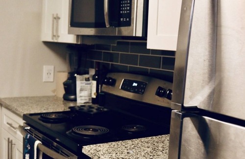 Brookhaven Condominio | Beautiful Luxury Buckhead Condominium
