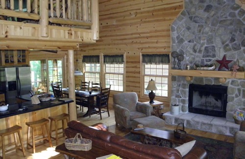Saugatuck Cabina | Hermosa cabaña de lujo con piscina / jacuzzi privado