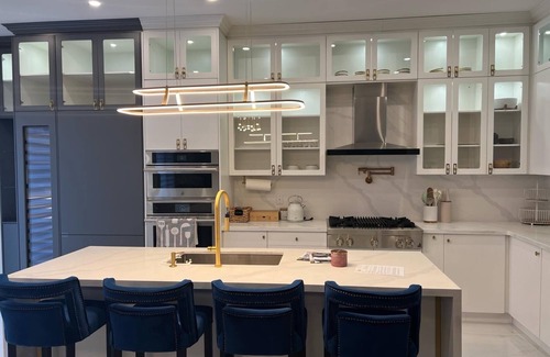 Aurora Casa | Beautiful luxury home in Aurora Ontario. In a great and quiet neighborhood