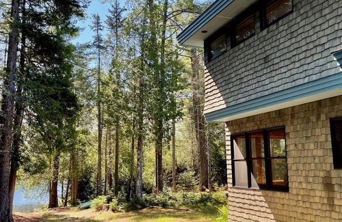 Seal Cove Casa | Beautiful Maine Camp w/ Private Dock on Hodgdon Pond