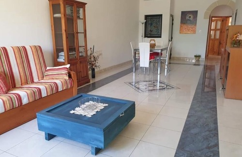 Tal-Ibrag Casa | beautiful Maisonette with underlying Garage!