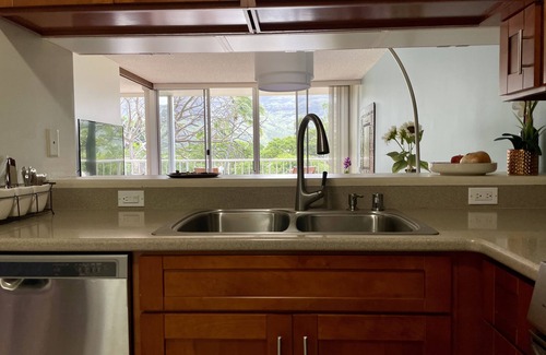 Makaha Condominio | Beautiful Makaha Valley, Best Beaches on Oahu, and Mountains for days.