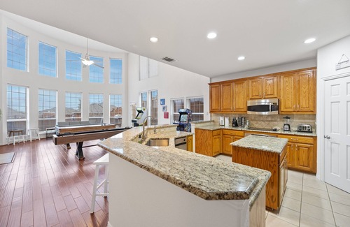 Valley Ranch Casa | Beautiful Mansion w/ Pool + Huge Gameroom