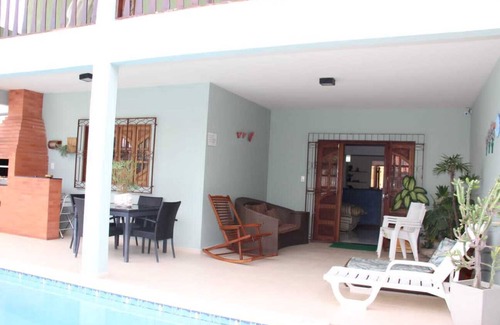 Ponta da Terra Casa | Beautiful mansion with swimming pool, barbecue, garage, suite and whirlpool.