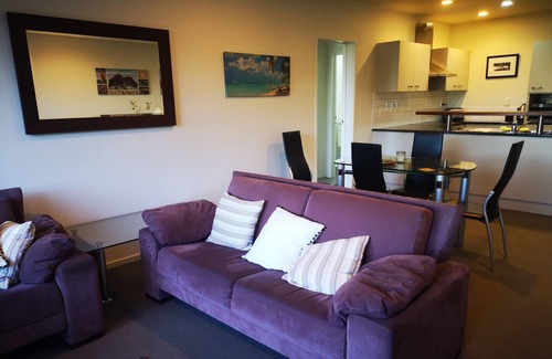 Tutukaka Apartamento | Beautiful marina views, spacious and comfortable.