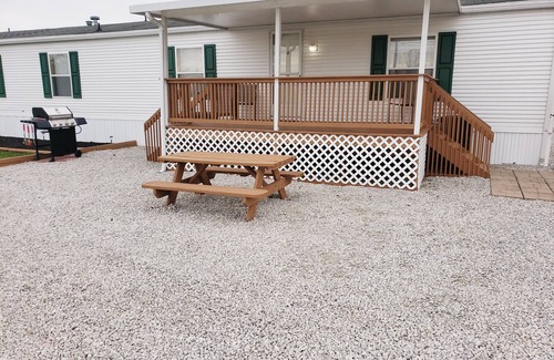 Oak Harbor Casa | Beautiful Mobile home! Just minutes from Lake Erie , Put in Bay & Kelly's Island
